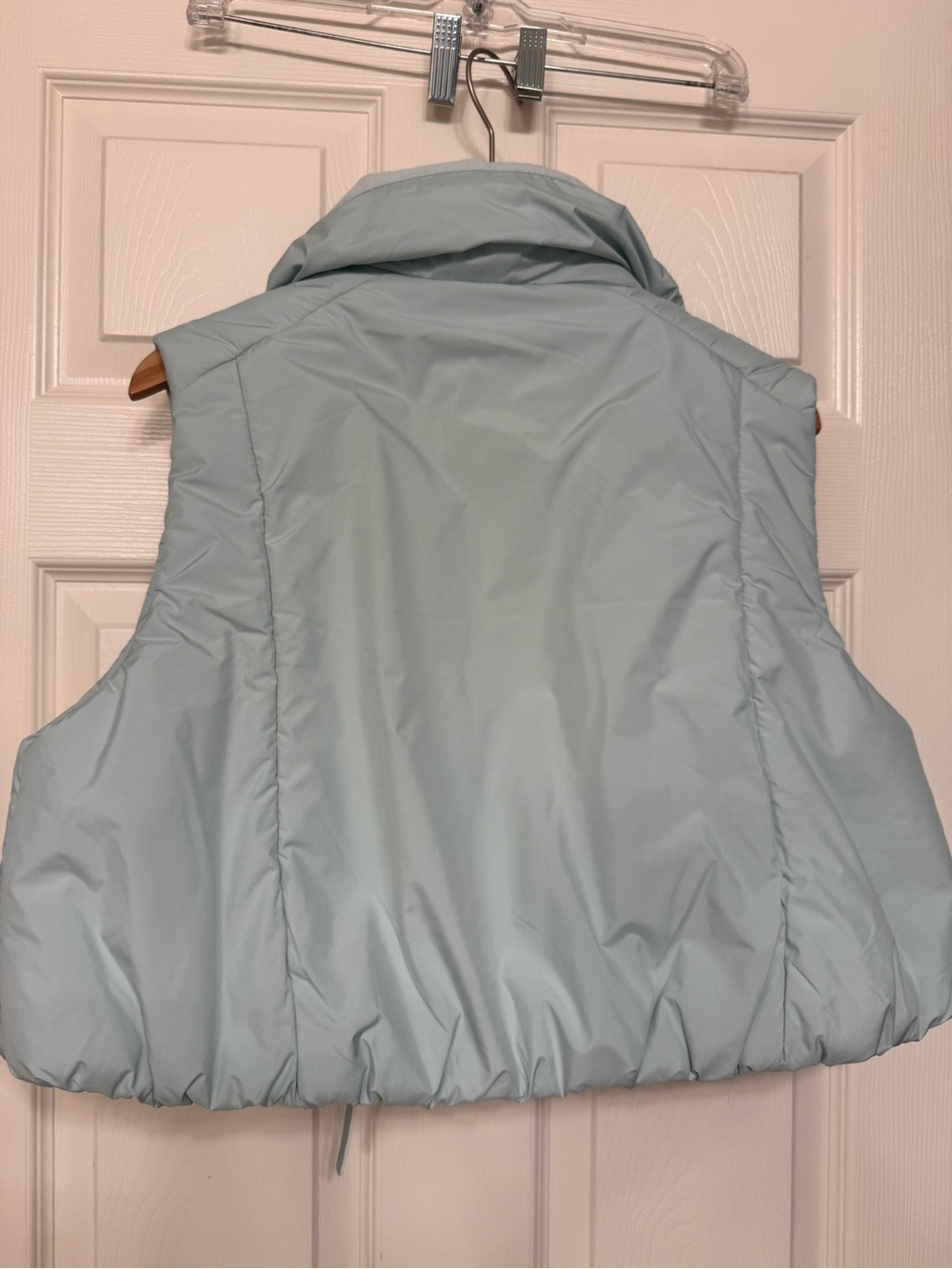 NEW- Beyond Yoga puffer vest - Picture 7 of 8